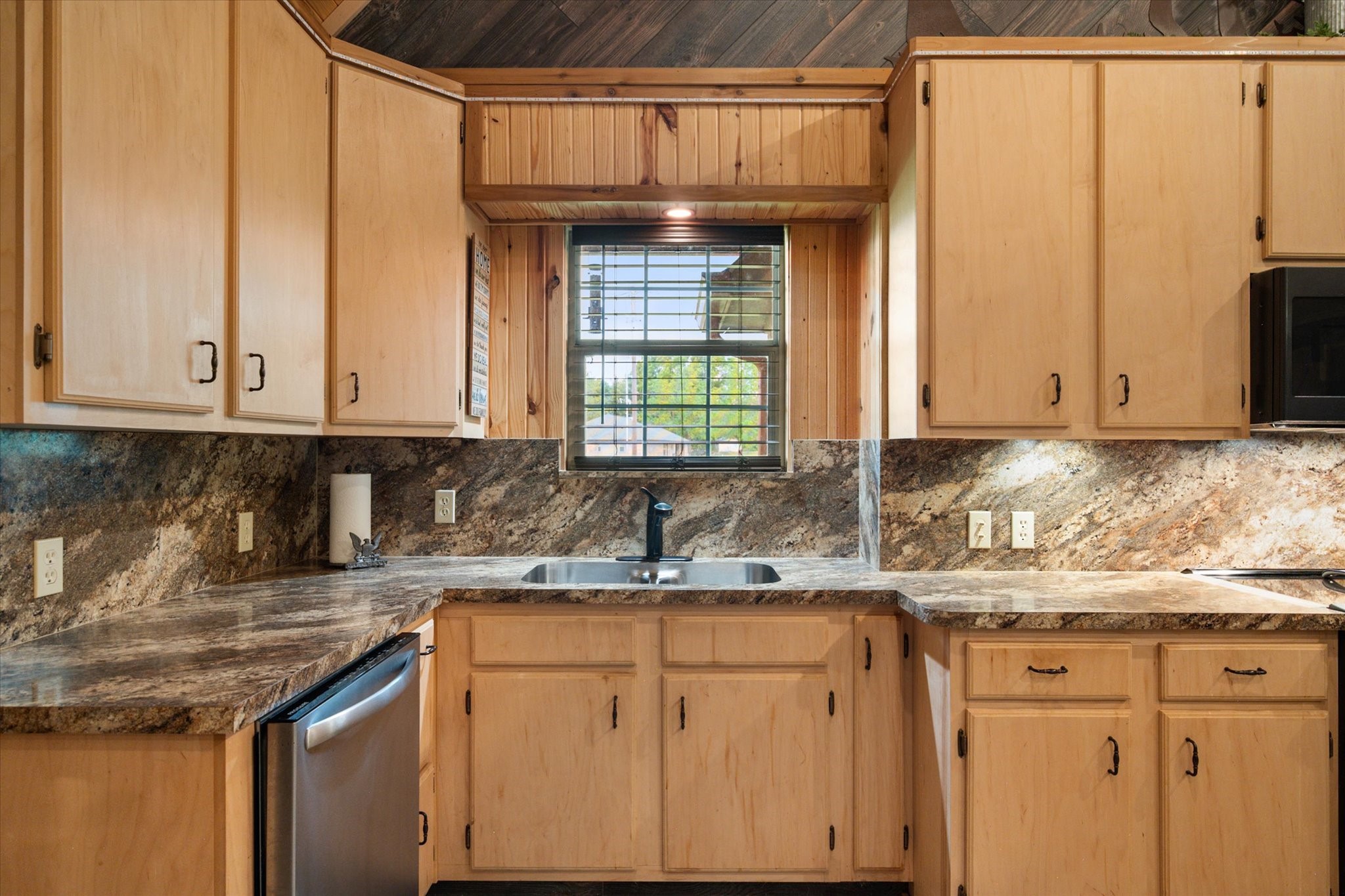 130 SE County Road 3085 Corsicana TX 75109