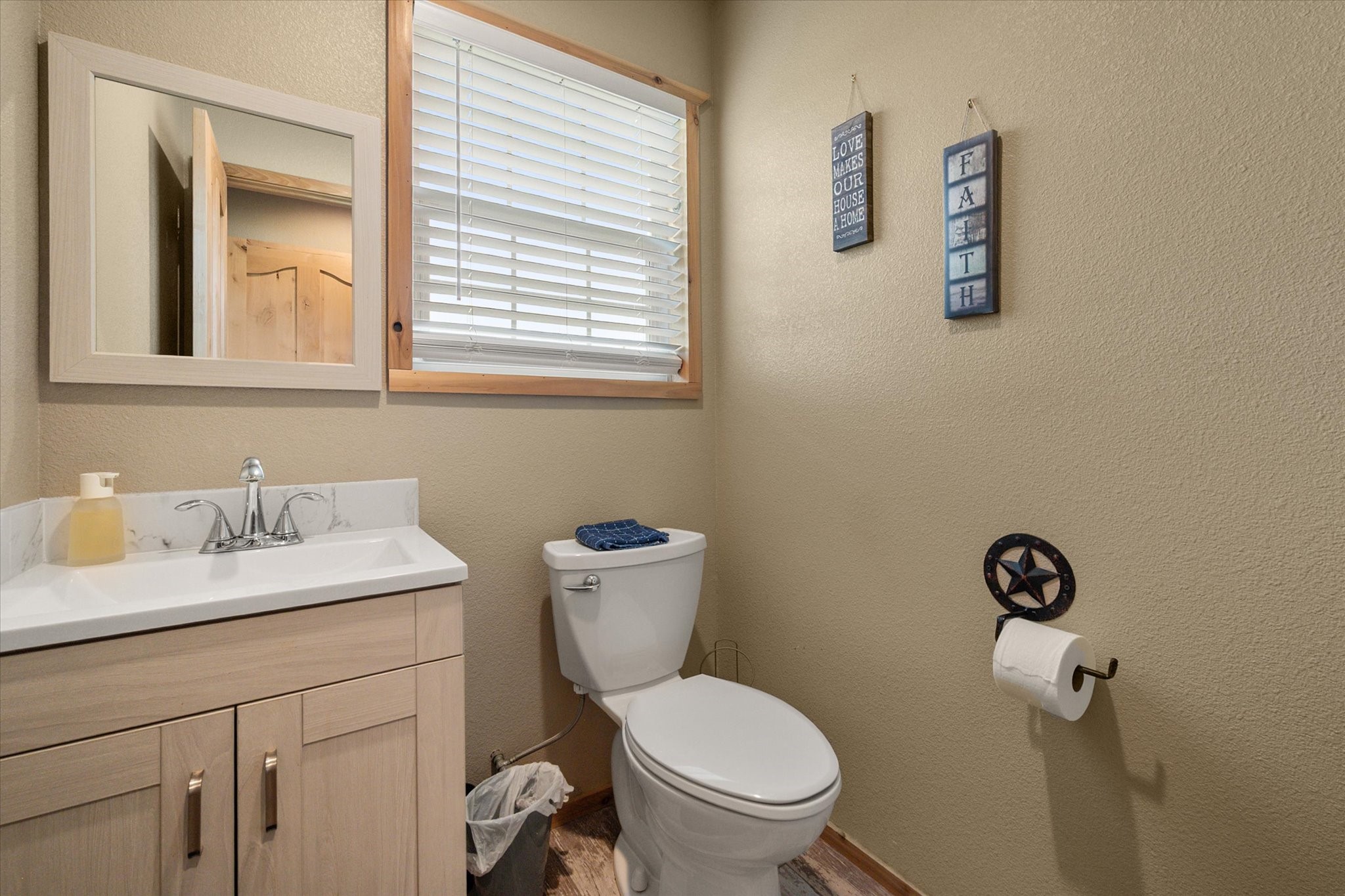 130 SE County Road 3085 Corsicana TX 75109