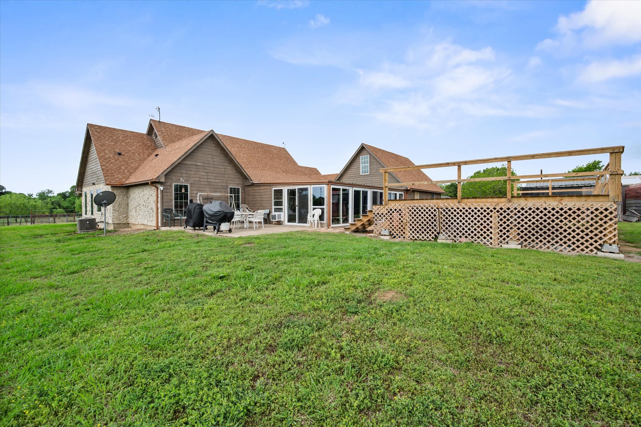 130 SE County Road 3085 Corsicana TX 75109