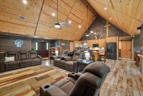 130 SE County Road 3085 Corsicana TX 75109