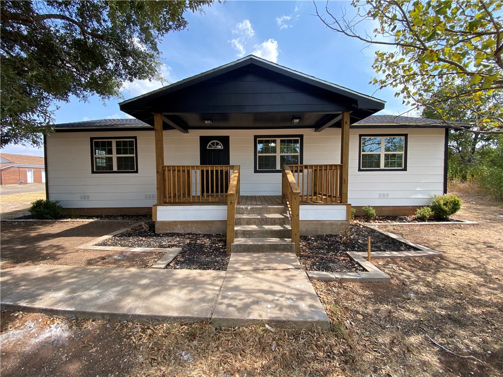 211 Pullen Street Mcgregor TX 76657