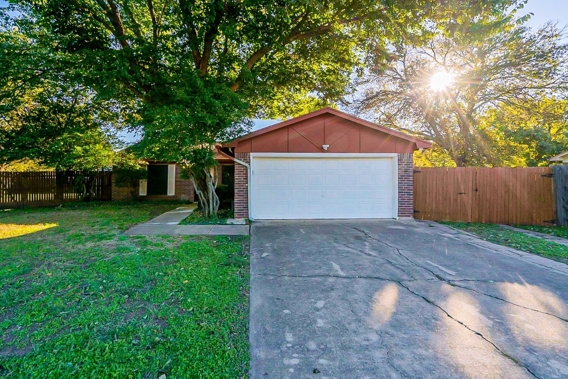 1105 Elderberry Court Benbrook TX 76126