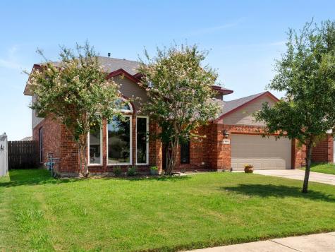905 Saybrook Court Saginaw TX 76131