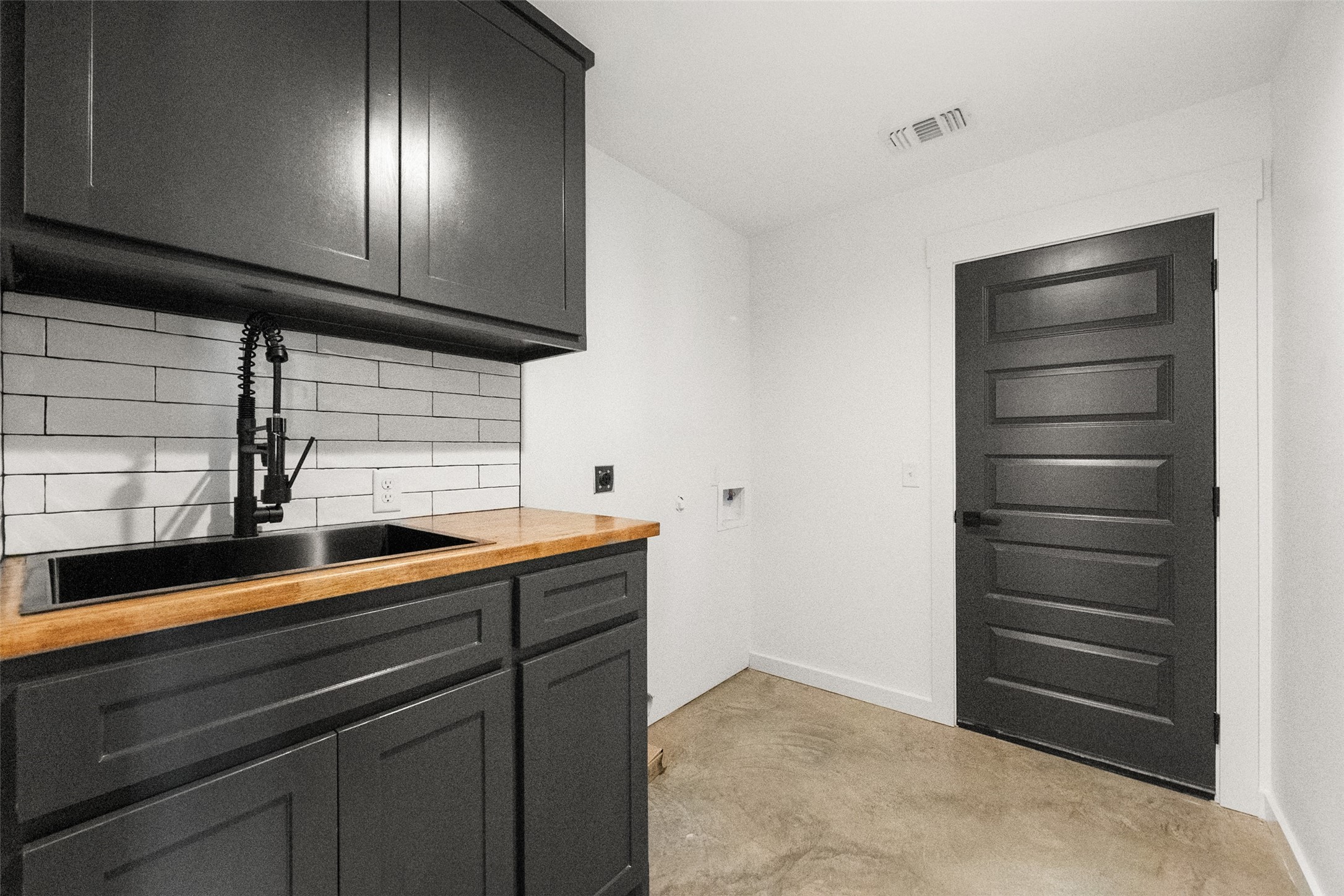 1053 Bluff Creek Drive Strawn TX 76475