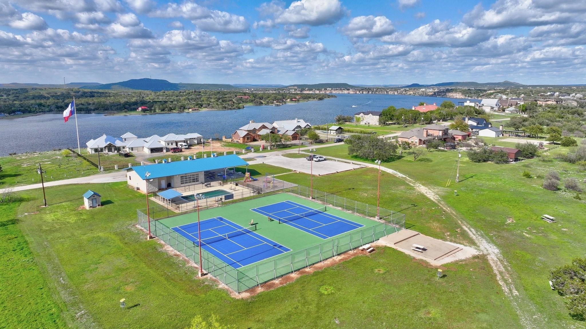 1053 Bluff Creek Drive Strawn TX 76475