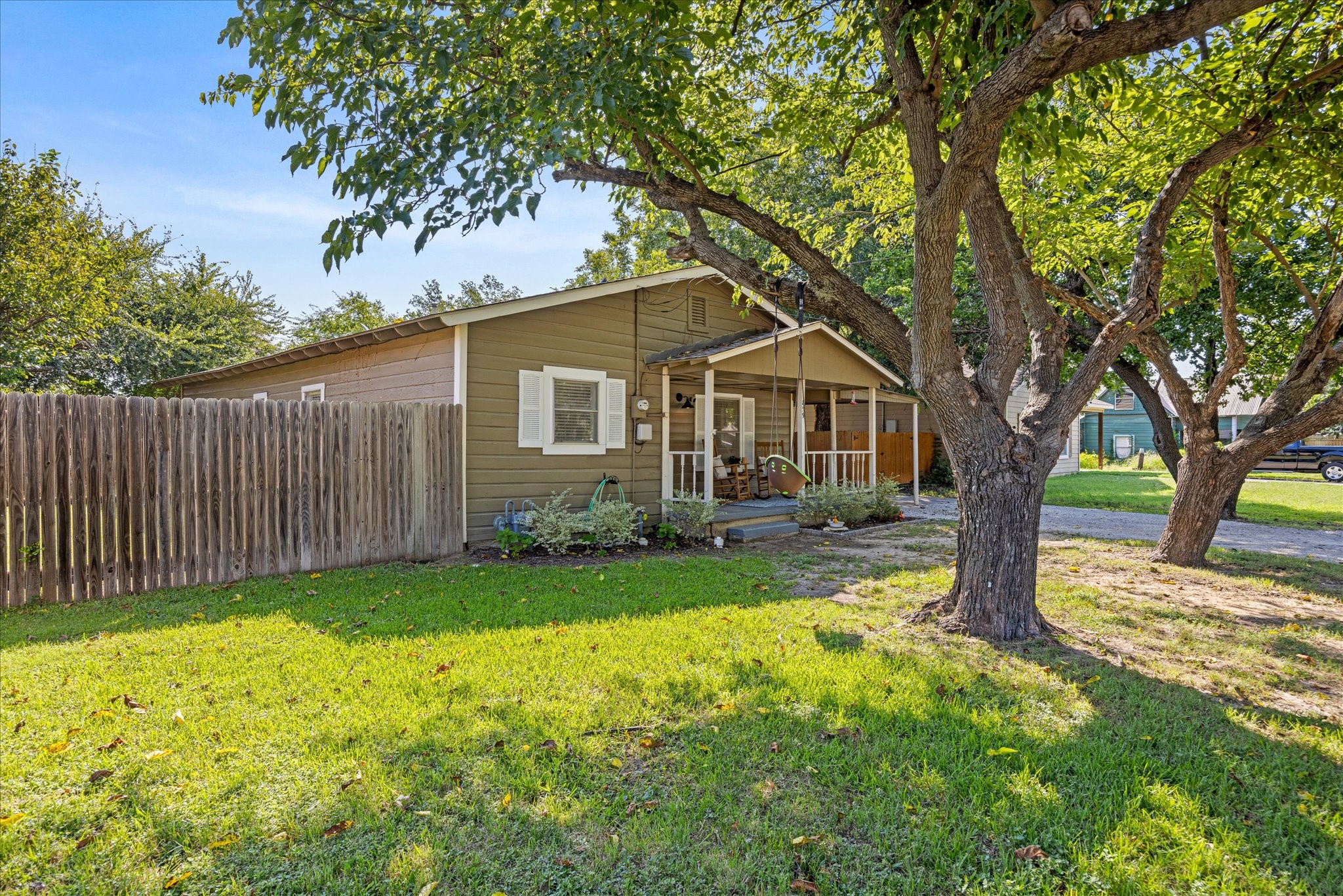 859 N Belknap Street Stephenville TX 76401