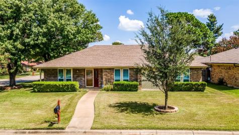 1715 Martinique Court Arlington TX 76012