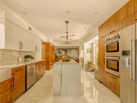 14 Windward Road Benbrook TX 76132