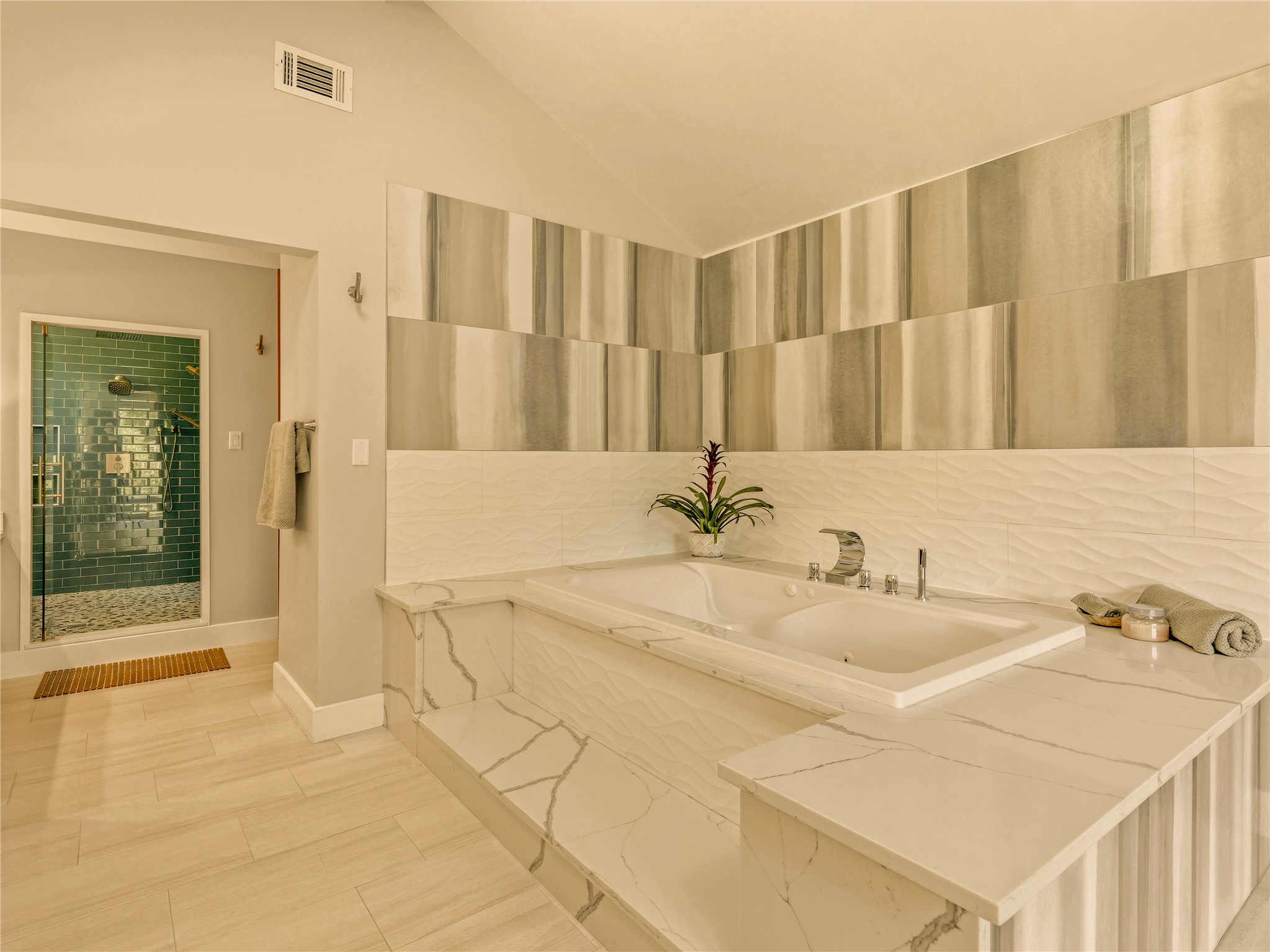 14 Windward Road Benbrook TX 76132