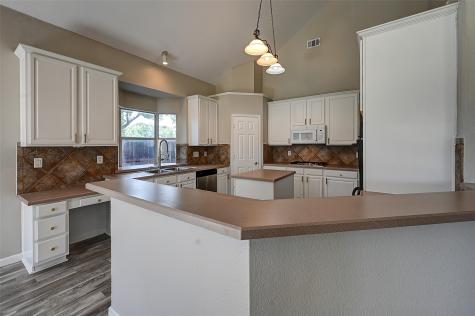 7500 Parkgate Drive Fort Worth TX 76137