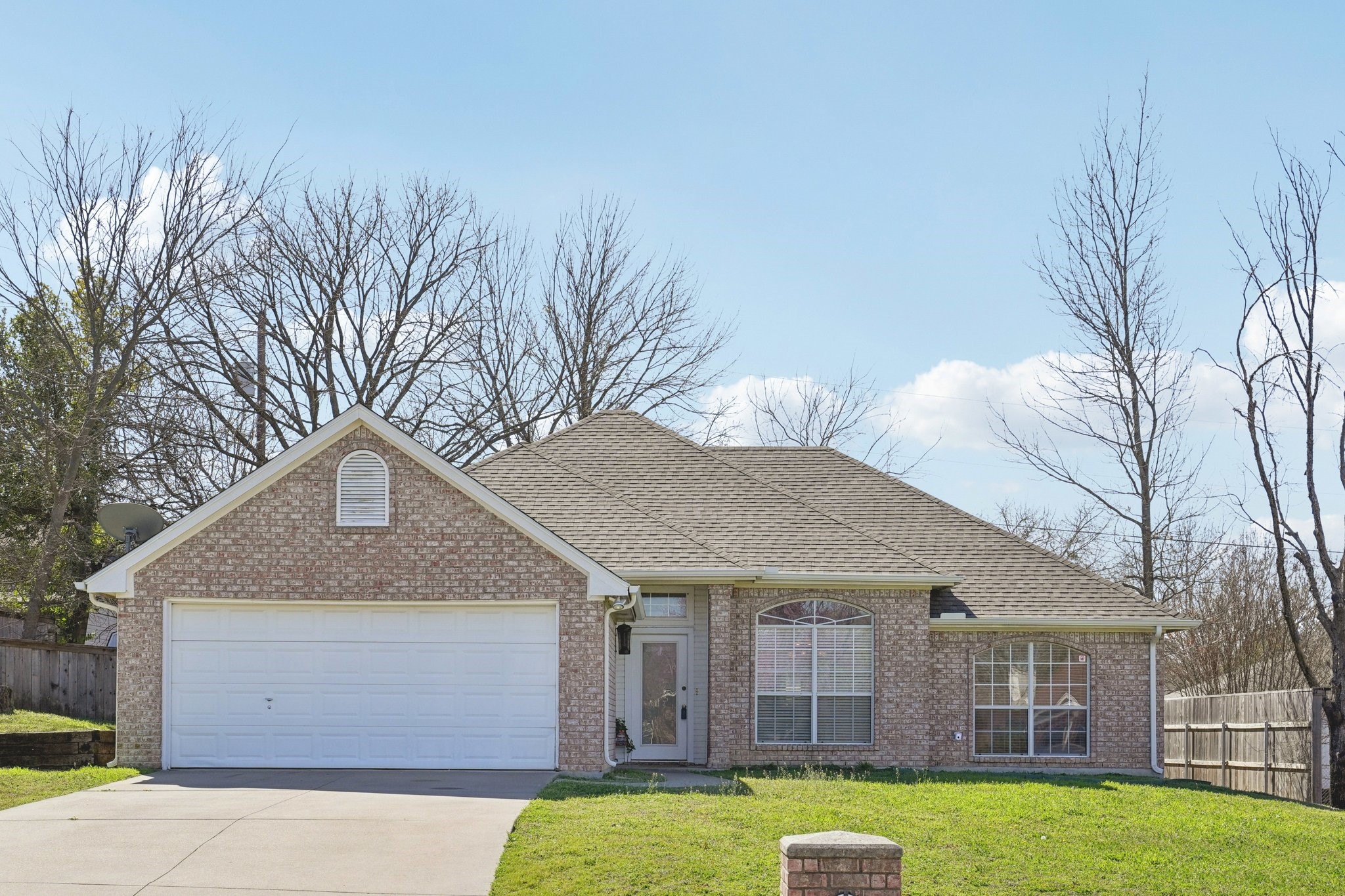 1427 Shadow Run Weatherford TX 76086