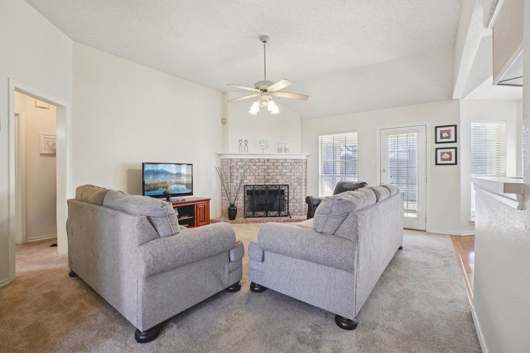 1427 Shadow Run Weatherford TX 76086