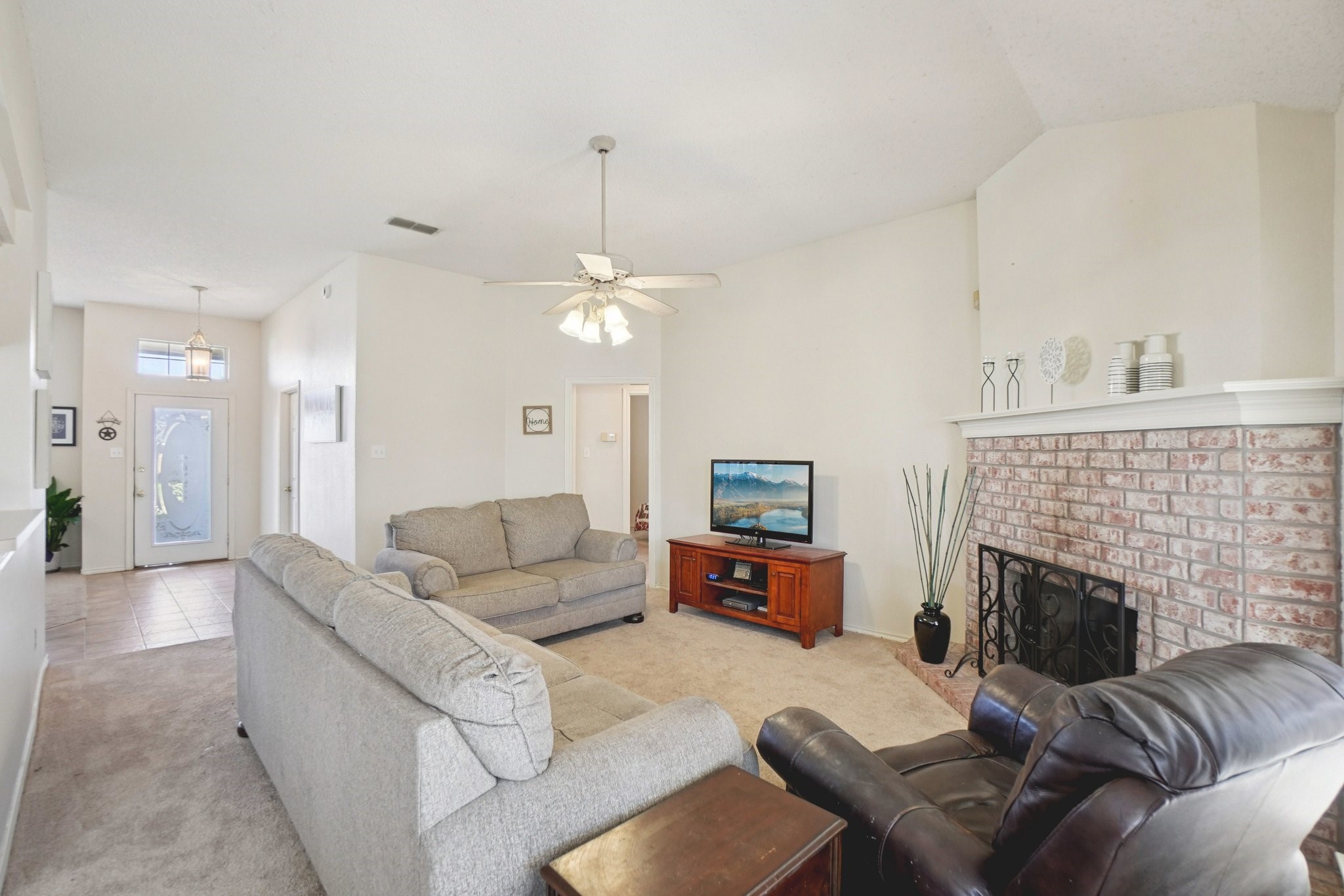 1427 Shadow Run Weatherford TX 76086