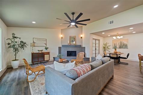 201 Lucinda Drive Garland TX 75040