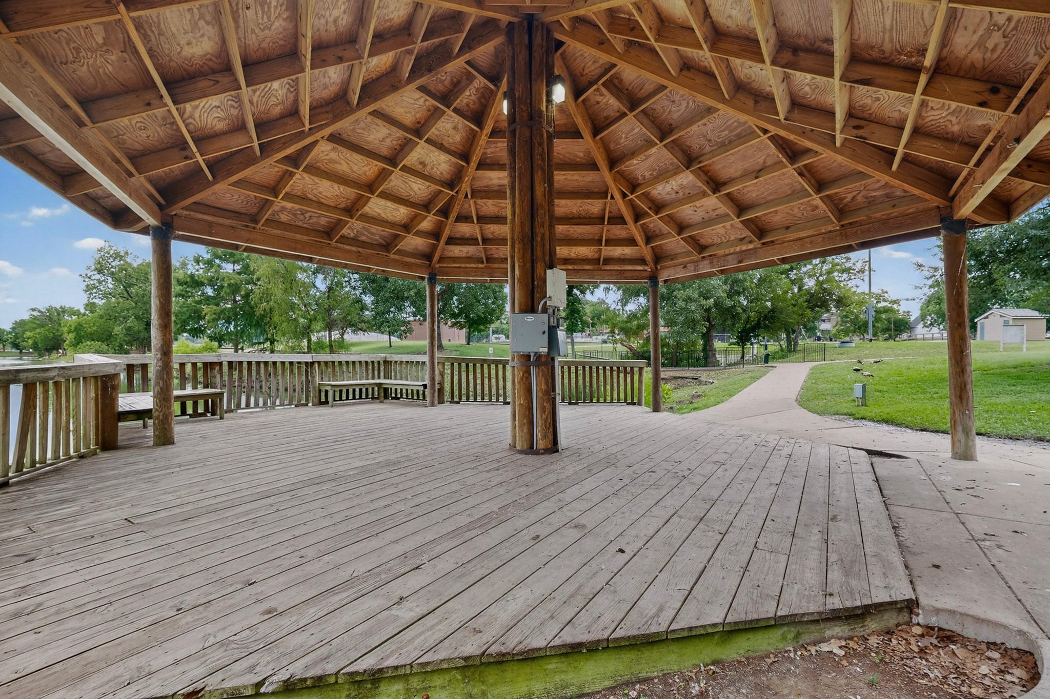 304 E County Line Road Royse City TX 75189