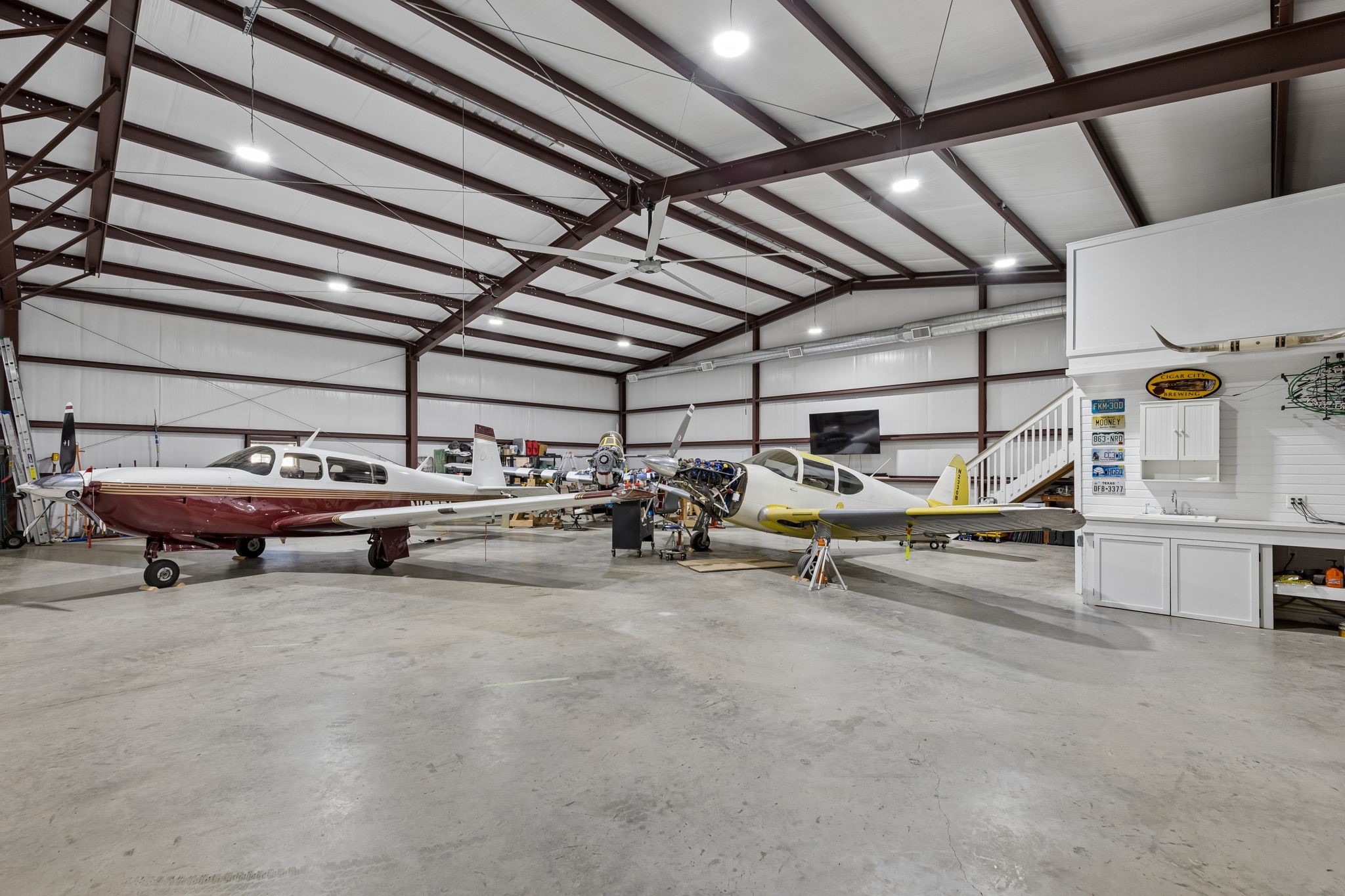 120 Hidden Valley Airpark Shady Shores TX 76208
