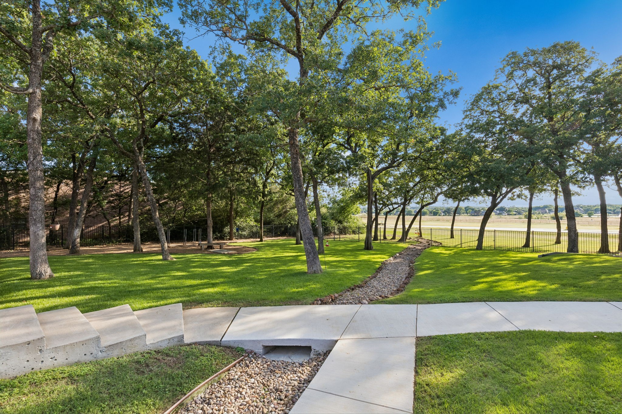 120 Hidden Valley Airpark Shady Shores TX 76208