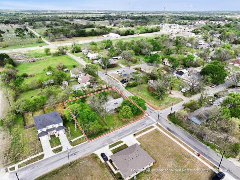 619 Thomas Street Bonham TX 75418