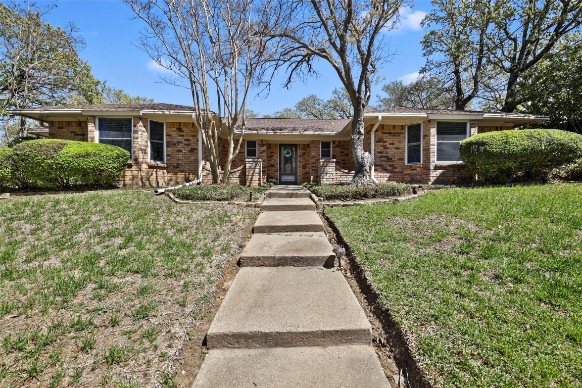 2307 Canyonwood Drive Arlington TX 76012