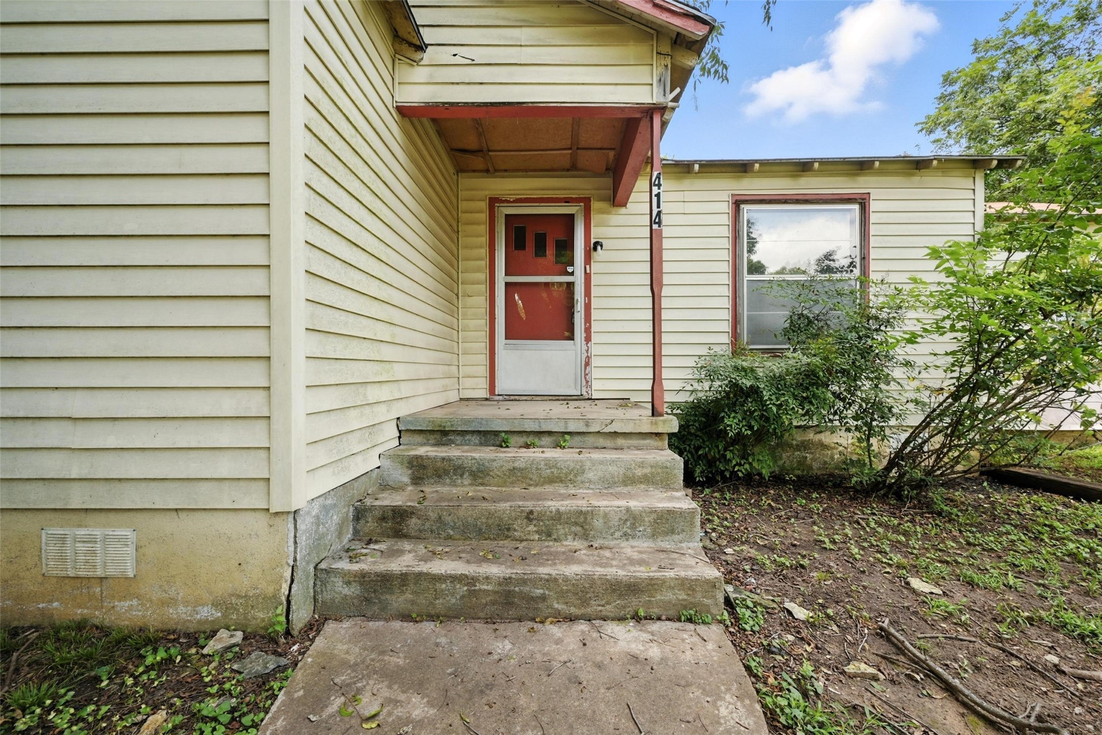 414 S Broadway Street Bells TX 75414
