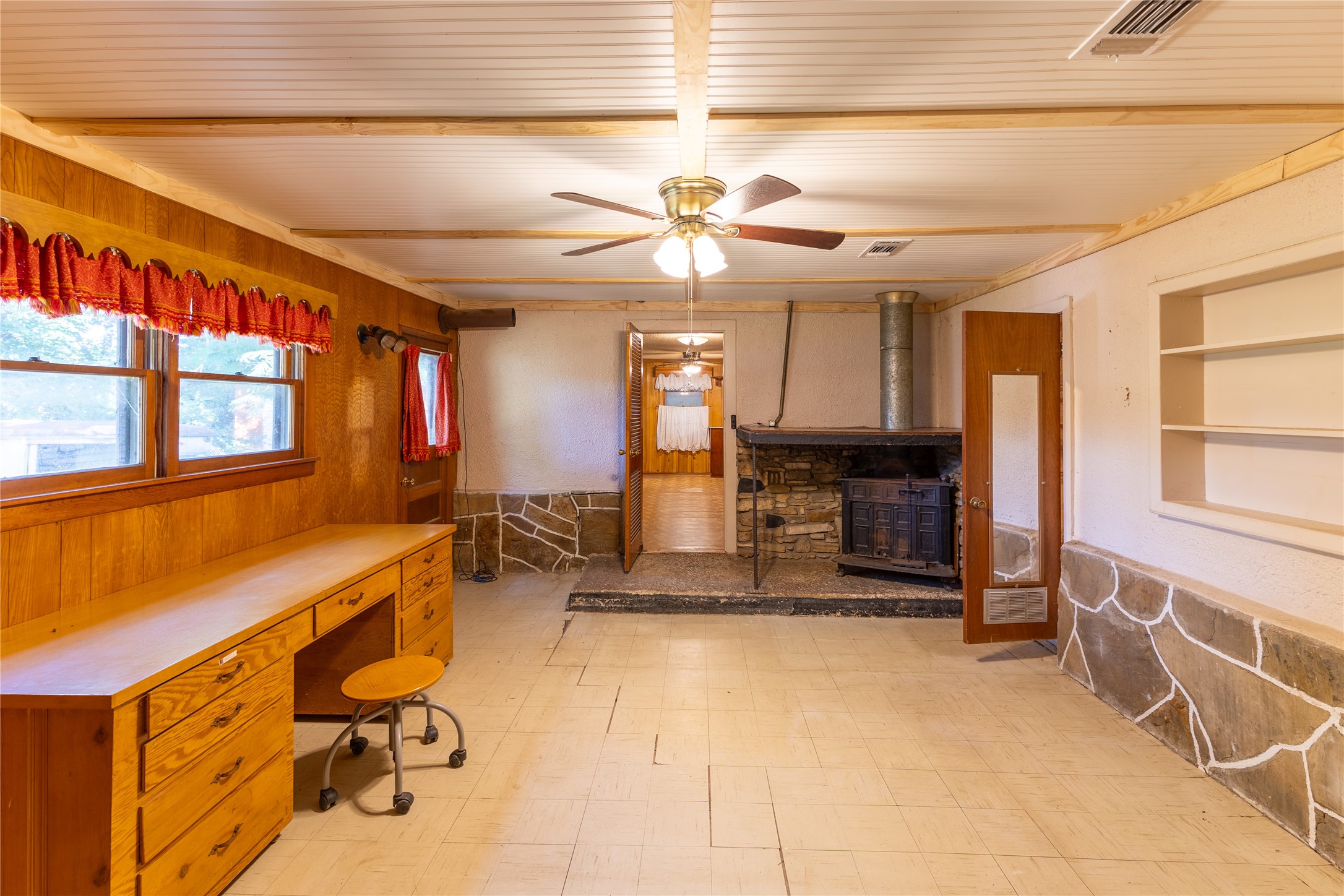 305 Bryan Street Glen Rose TX 76043