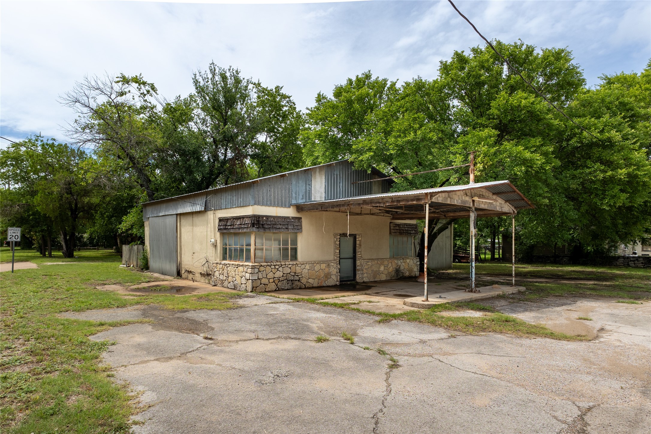 305 Bryan Street Glen Rose TX 76043