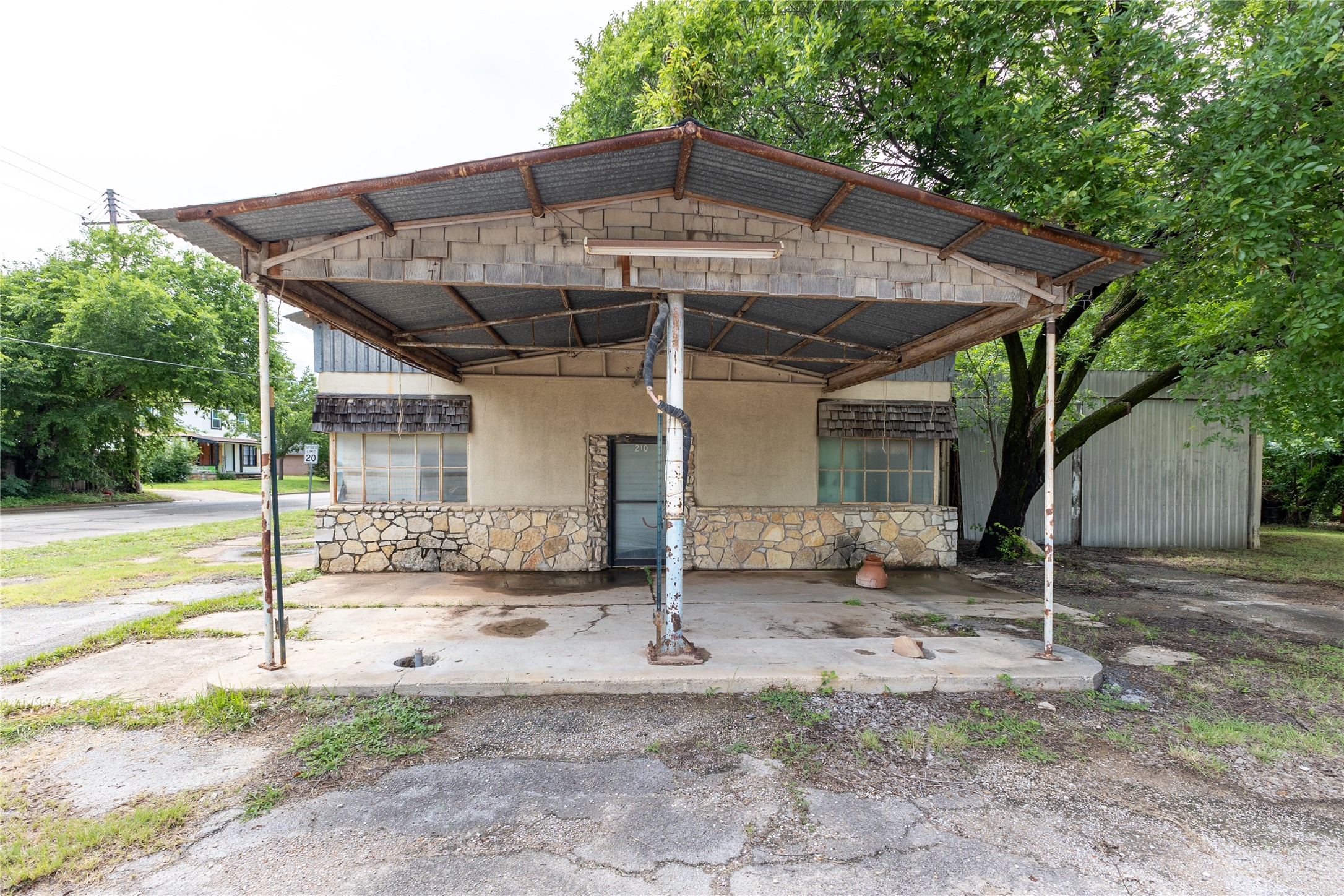 305 Bryan Street Glen Rose TX 76043