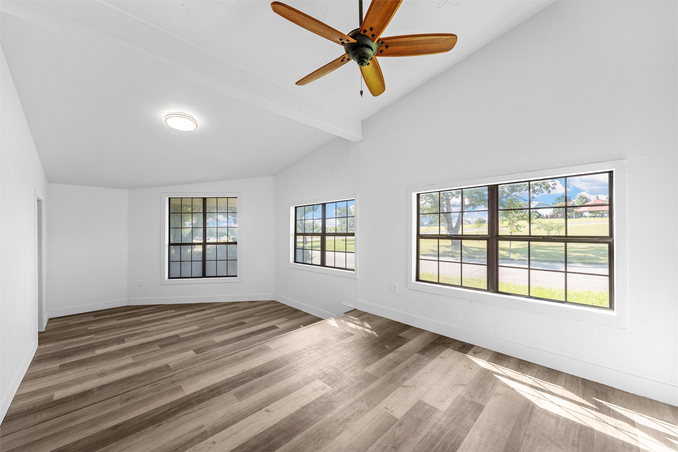 1524 E Avenue B Temple TX 76501