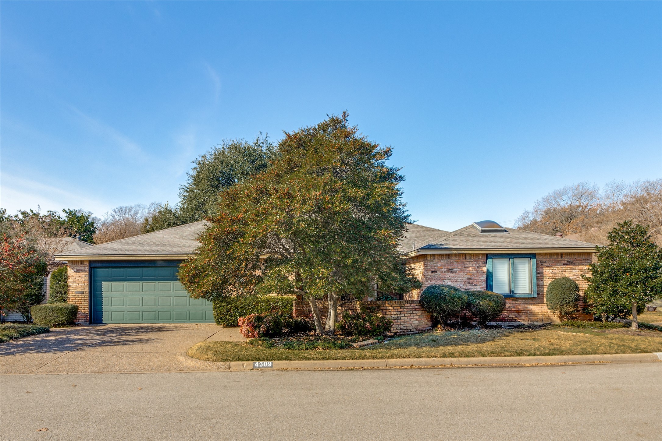 4309 Hartwood Circle Fort Worth TX 76109
