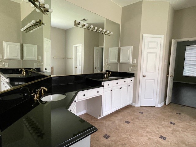 9705 Raven Lane Irving TX 75063