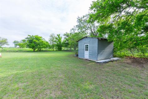 810 State Street Winters TX 79567