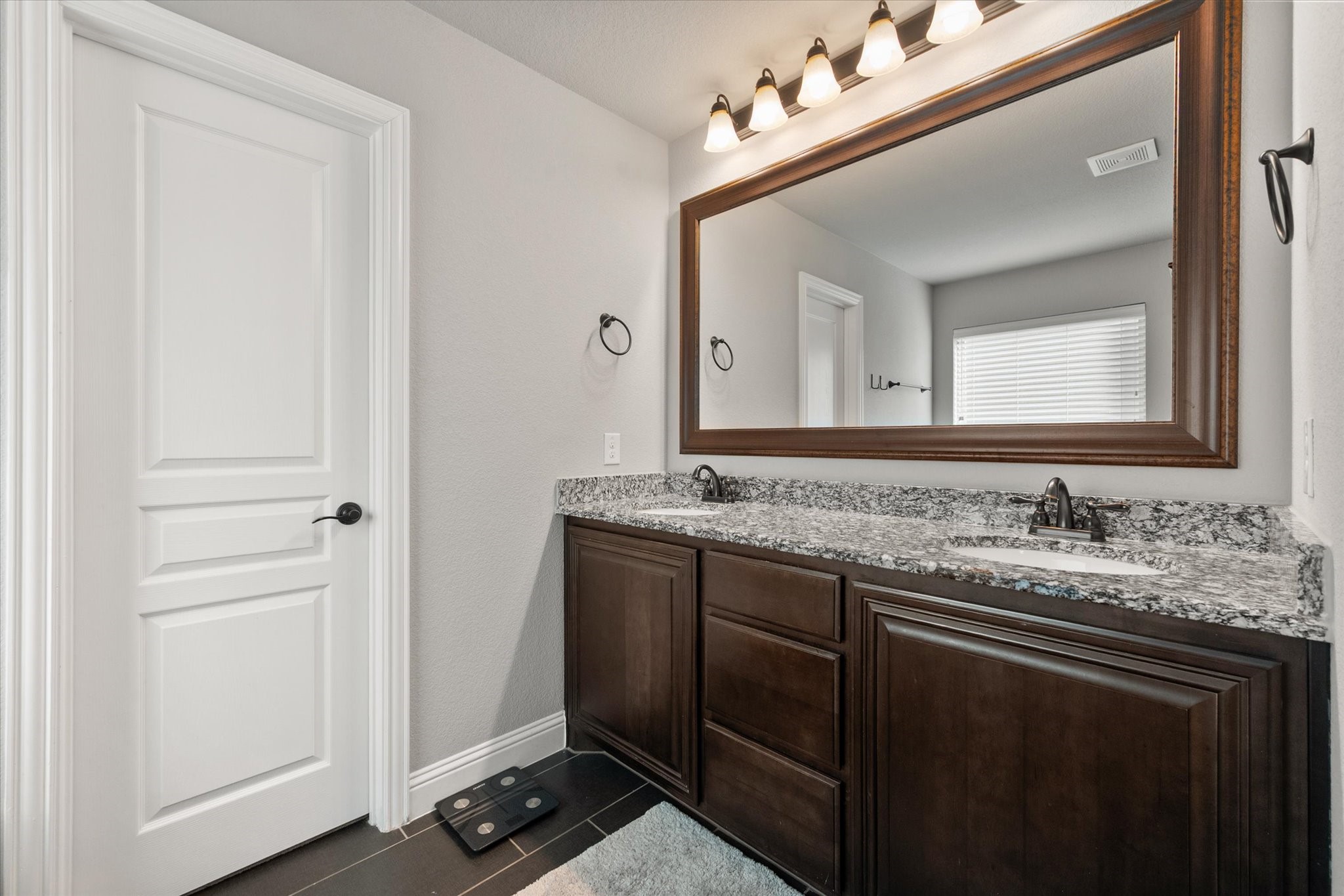 515 Carnation Lane Mansfield TX 76063