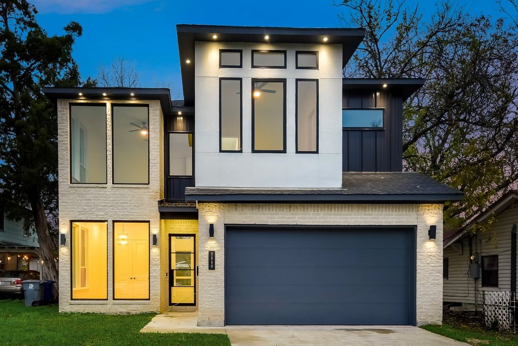 1115 Newport Avenue Dallas TX 75224