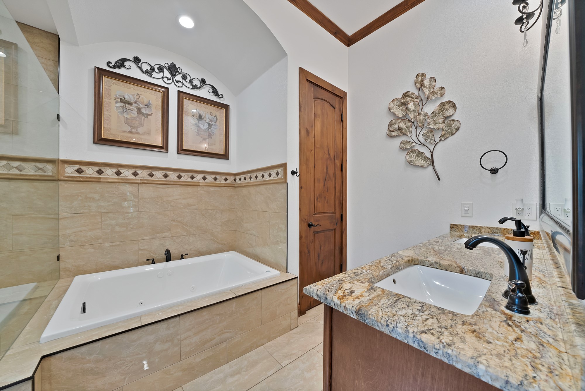4713 Bernice Street Haltom City TX 76117