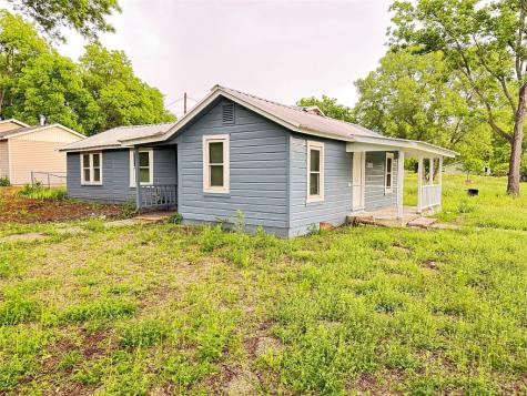 1101 S Reagan Street Hamilton TX 76531