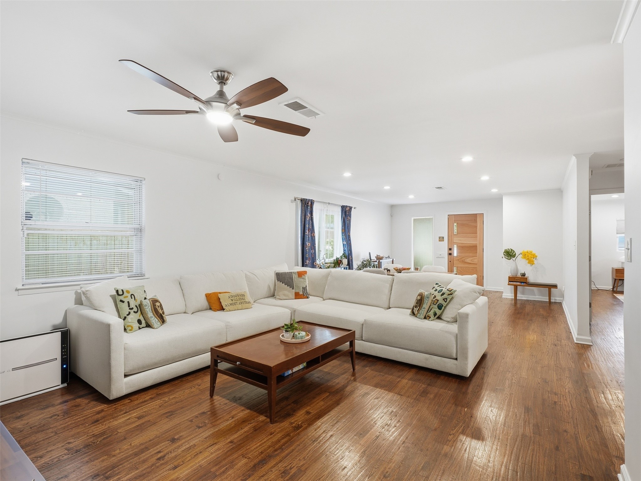 814 Westmount Avenue Dallas TX 75211