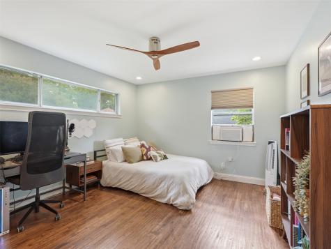 814 Westmount Avenue Dallas TX 75211