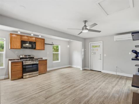 814 Westmount Avenue Dallas TX 75211
