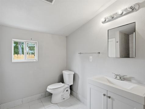 814 Westmount Avenue Dallas TX 75211
