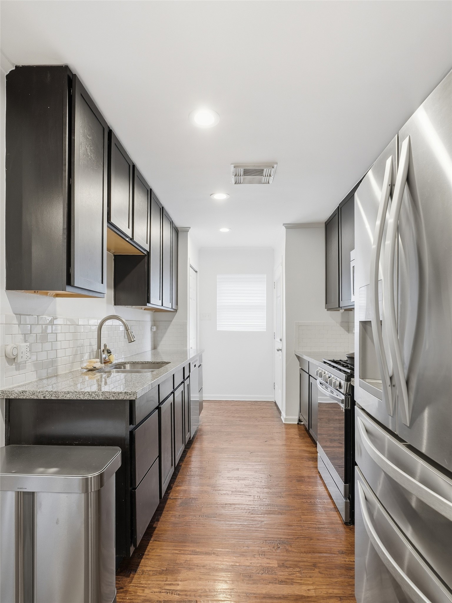 814 Westmount Avenue Dallas TX 75211