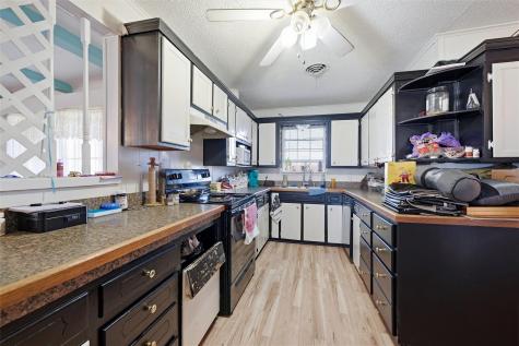 27161 State Highway 56 Whitesboro TX 76273