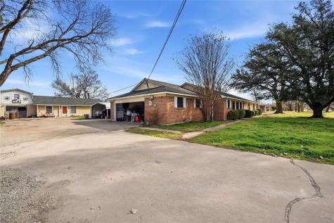 27161 State Highway 56 Whitesboro TX 76273