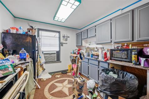 27161 State Highway 56 Whitesboro TX 76273