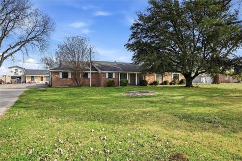 27161 State Highway 56 Whitesboro TX 76273