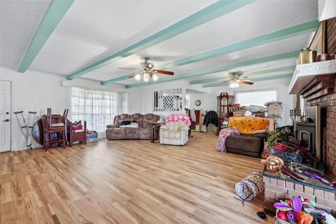 27161 State Highway 56 Whitesboro TX 76273