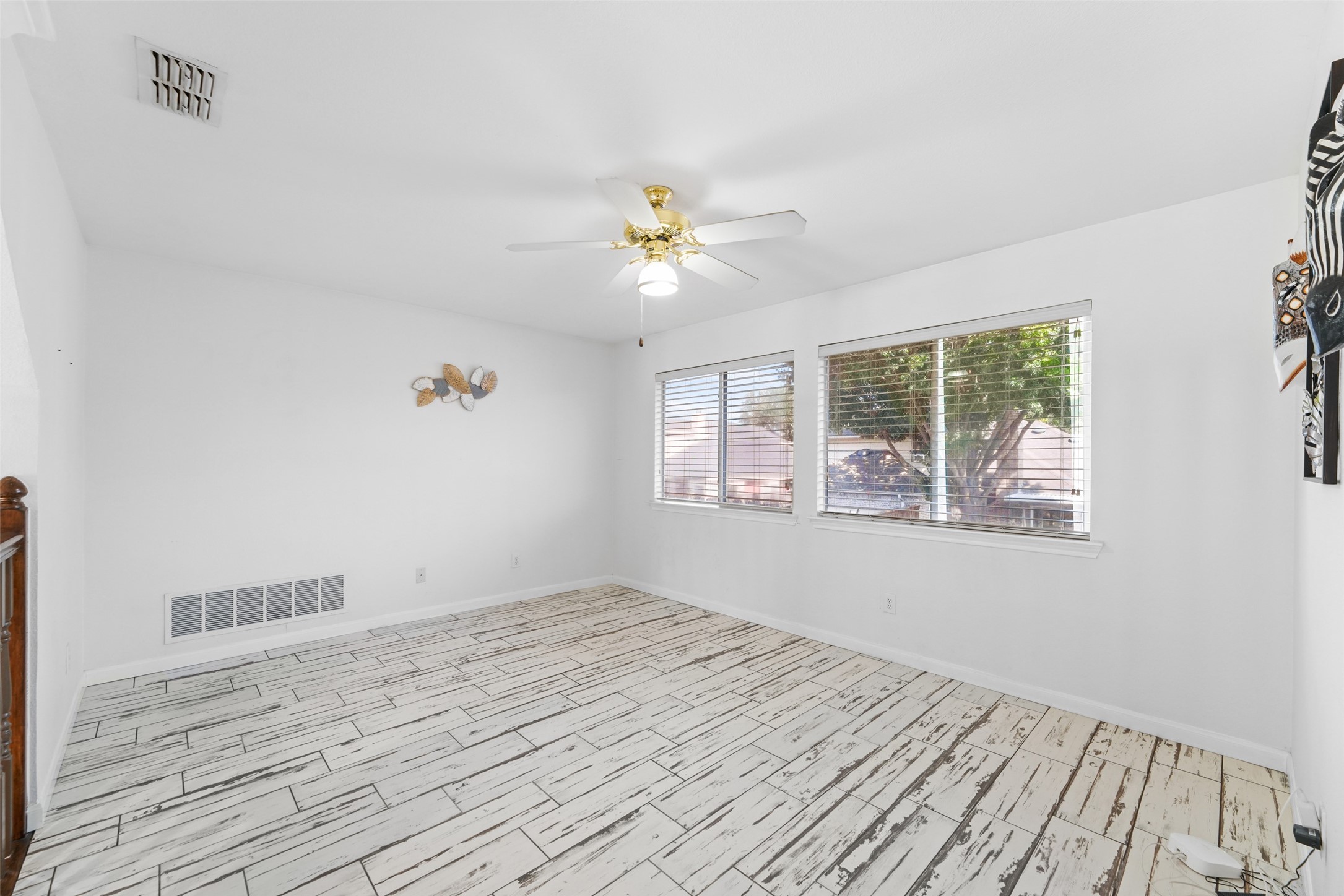 8901 Lakepointe Avenue Rowlett TX 75088