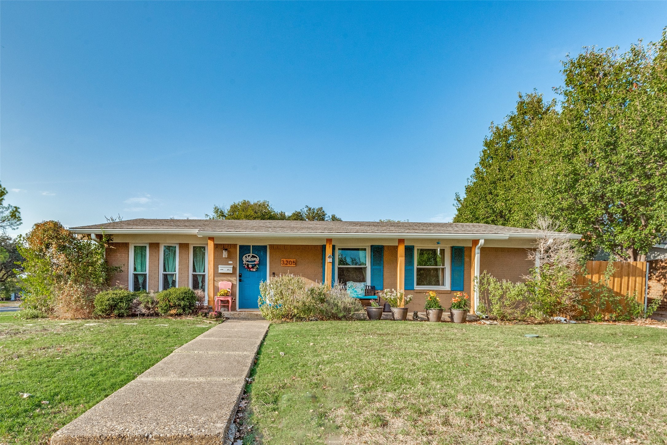3205 Coral Rock Lane Dallas TX 75229