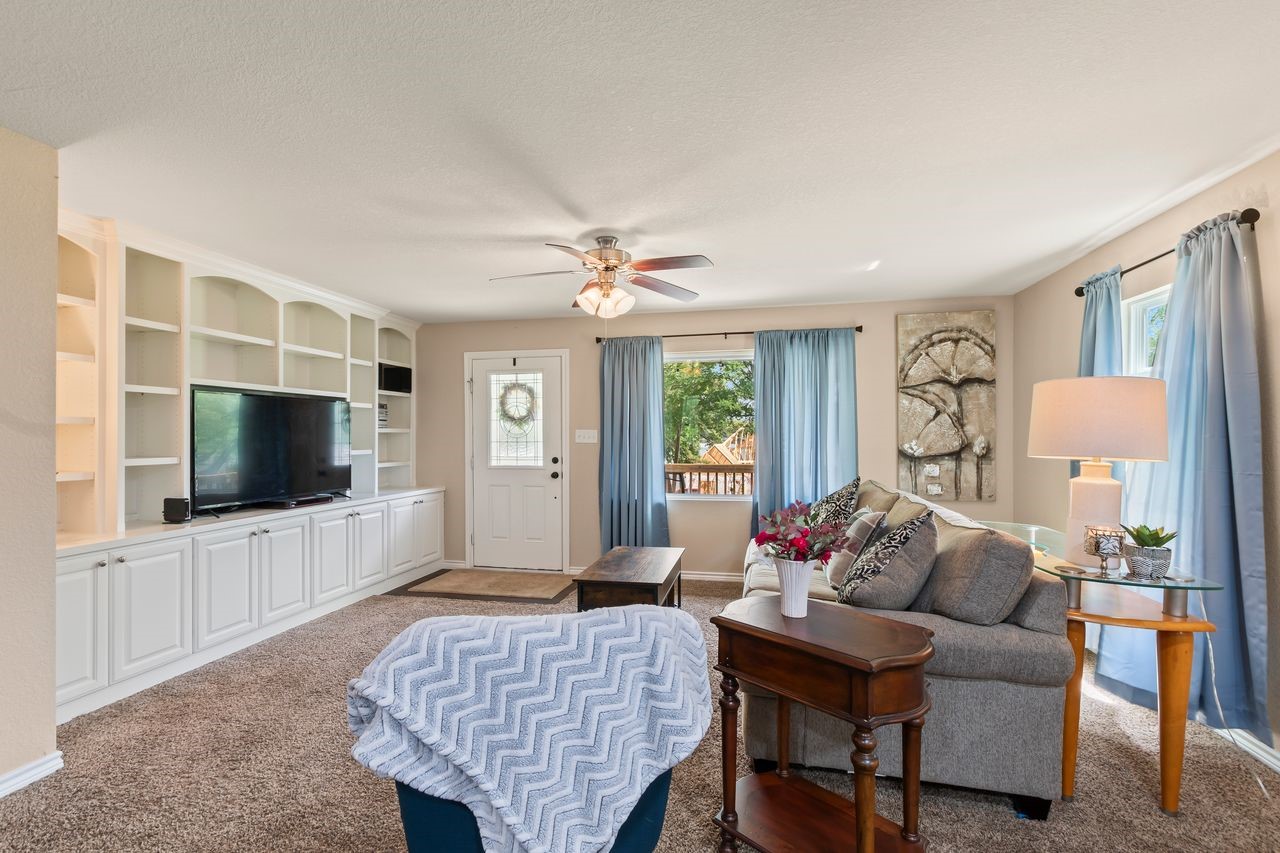 13663 Park Harbor Eustace TX 75124