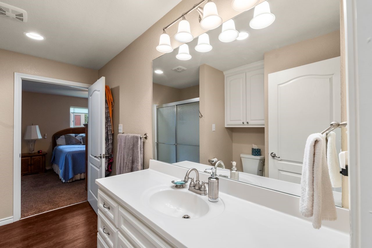 13663 Park Harbor Eustace TX 75124