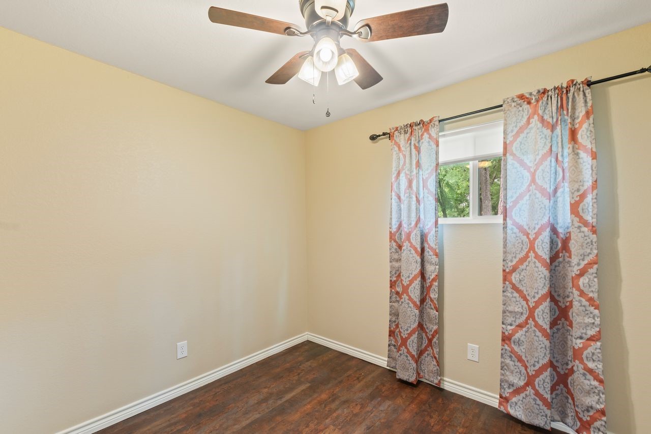 13663 Park Harbor Eustace TX 75124
